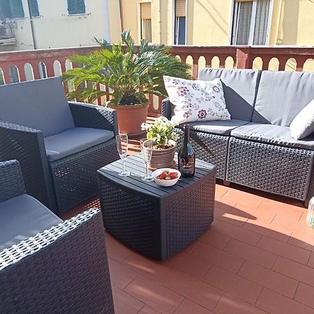 شقة La Casa Di Ele, Parcheggio Privato Gratuito لا سبيتسْيا المظهر الخارجي الصورة